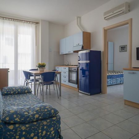 Hotel Residence Il Conero 2 นูมานา ภายนอก รูปภาพ