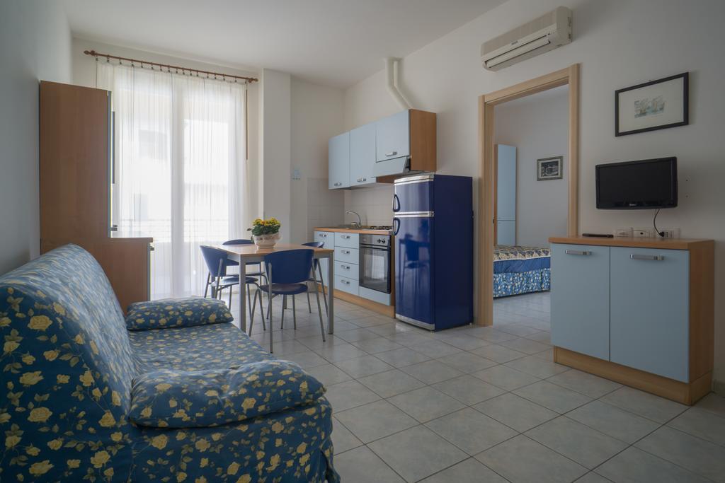 Hotel Residence Il Conero 2 นูมานา ภายนอก รูปภาพ