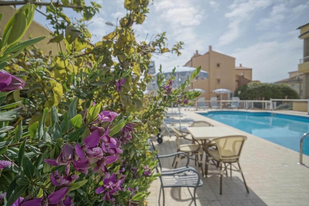 Hotel Residence Il Conero 2 นูมานา ภายนอก รูปภาพ