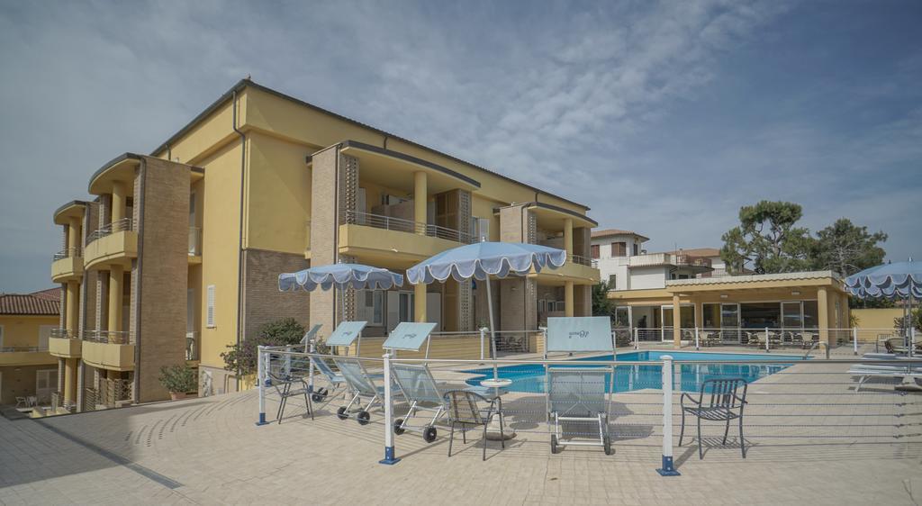 Hotel Residence Il Conero 2 นูมานา ภายนอก รูปภาพ
